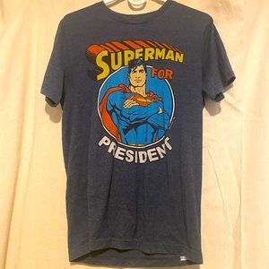 Men’s Gap Superman For President Tshirt Medium cotton blend blue, denim look.